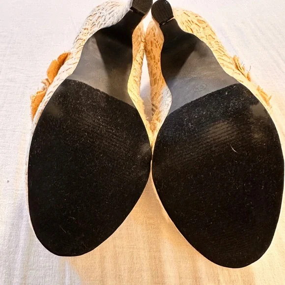 Dolce by mojo moxy lace heels size 9.5 - Picture 9 of 9